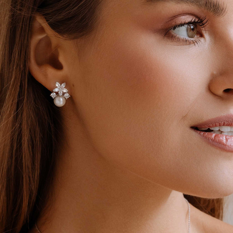 Ohrringe Fleur mit Perle Silber