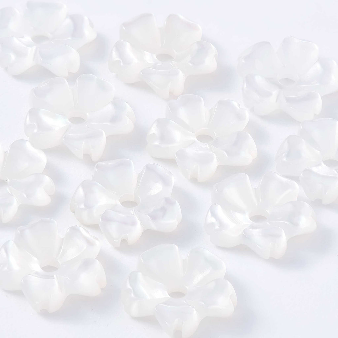 Perlen, Perlmutt oder Zirkonia – welcher Brautschmuck passt zu mir?