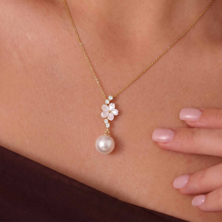Cascade Pearl Kette Golden